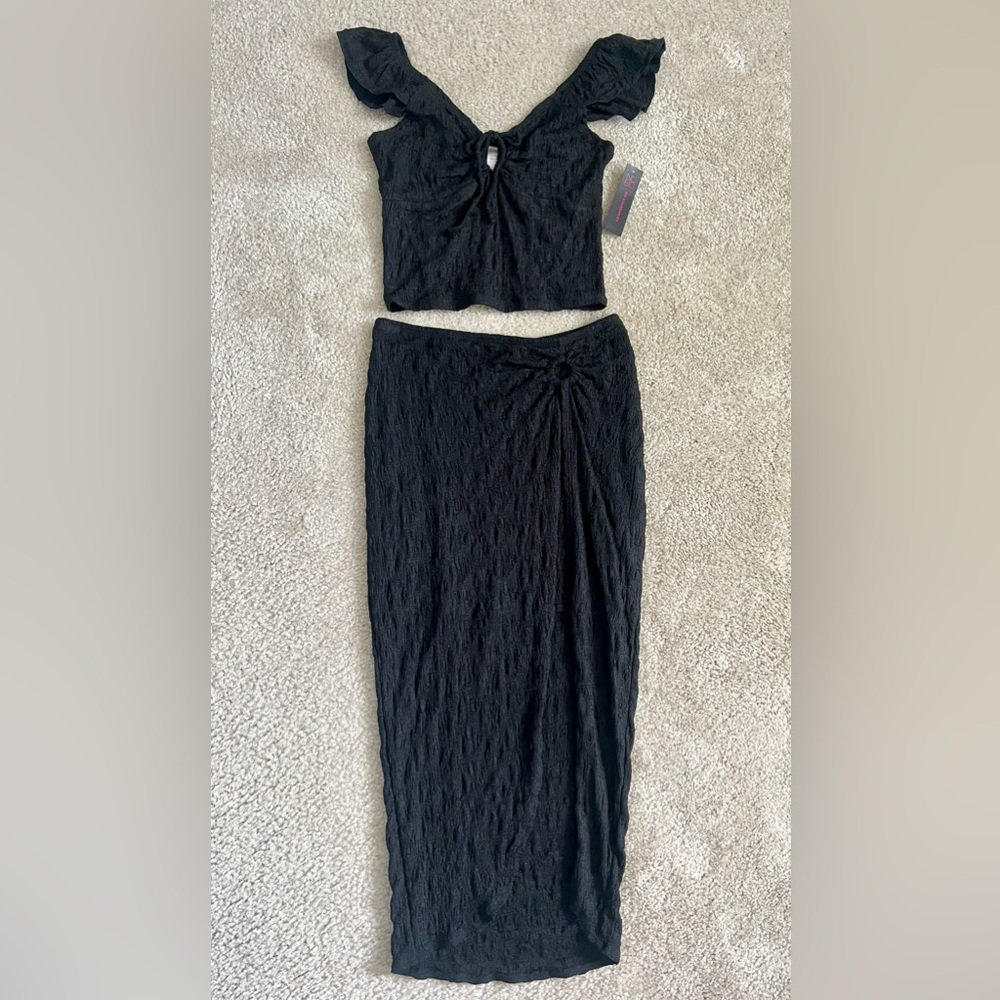 Brand New 2 Piece Crop and Skirt Set